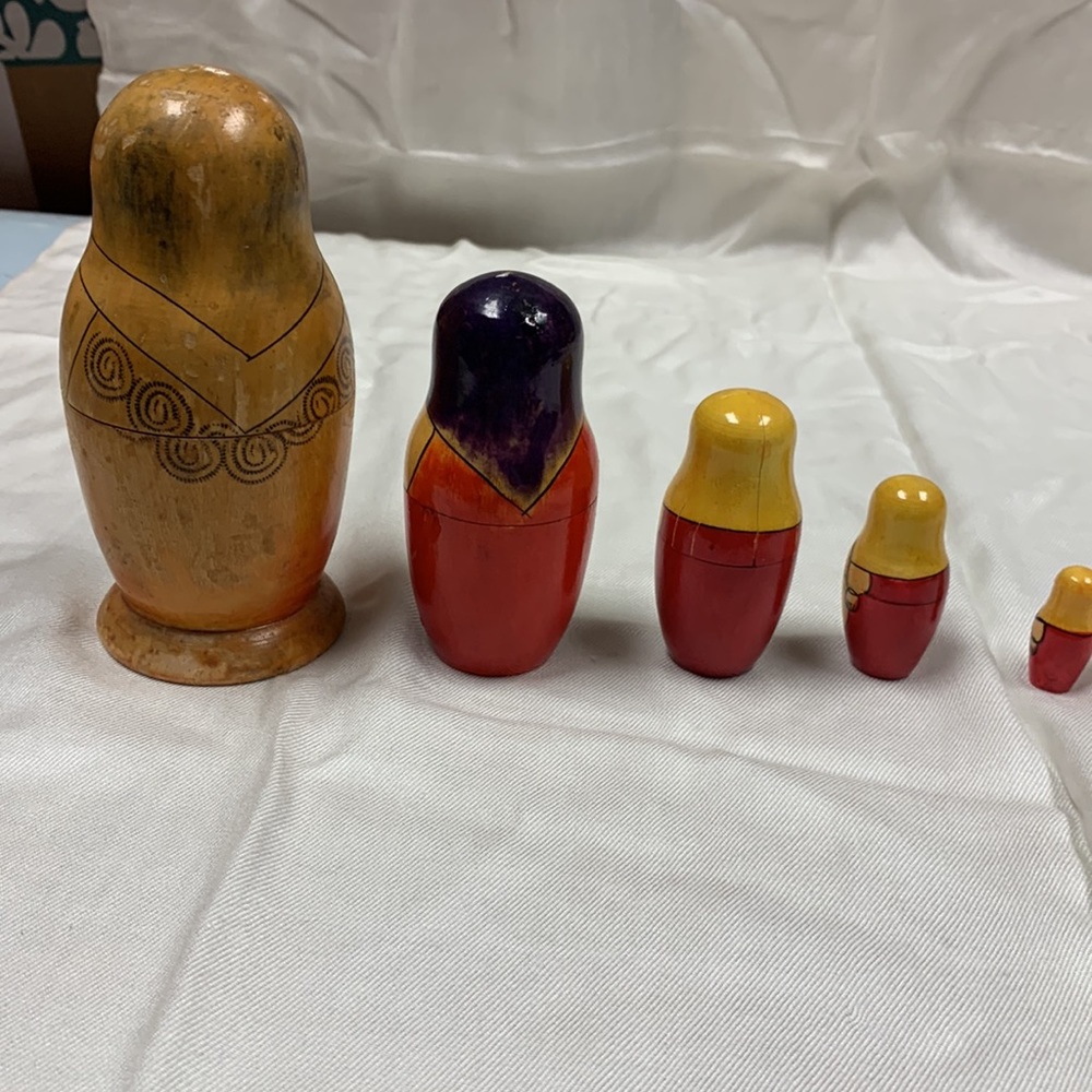 Vintage nesting dolls - Picture 7 of 8